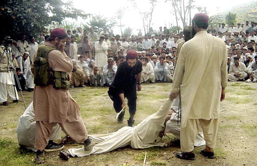 Taliban bestrafen Mann, der sich als Taliban ausgab
